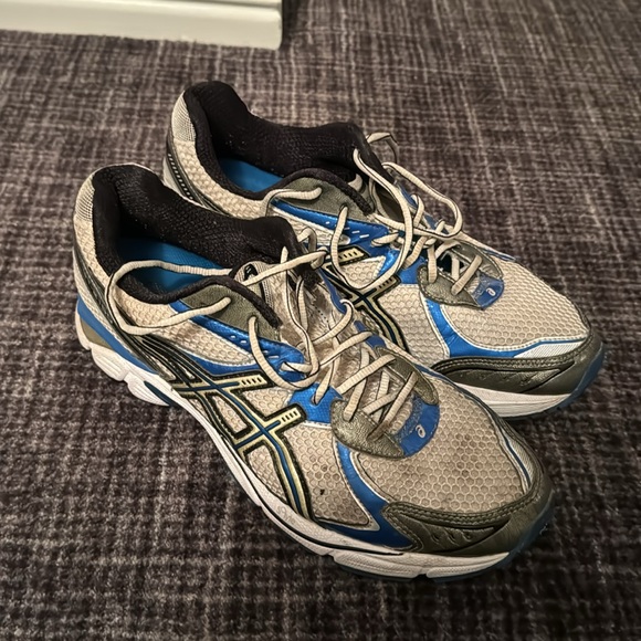 ASICS men’s running shoe - size 10.5 - Picture 3 of 6